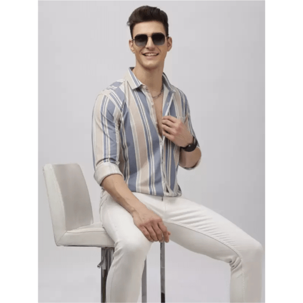Bullmer Men's Striped Spread Collar Casual Shirt Regular Fit
